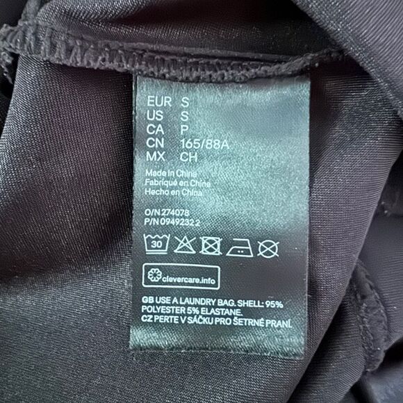 Divided H&M black satin long sleeve square neck crop top high low hem NWOT S - Picture 4 of 9